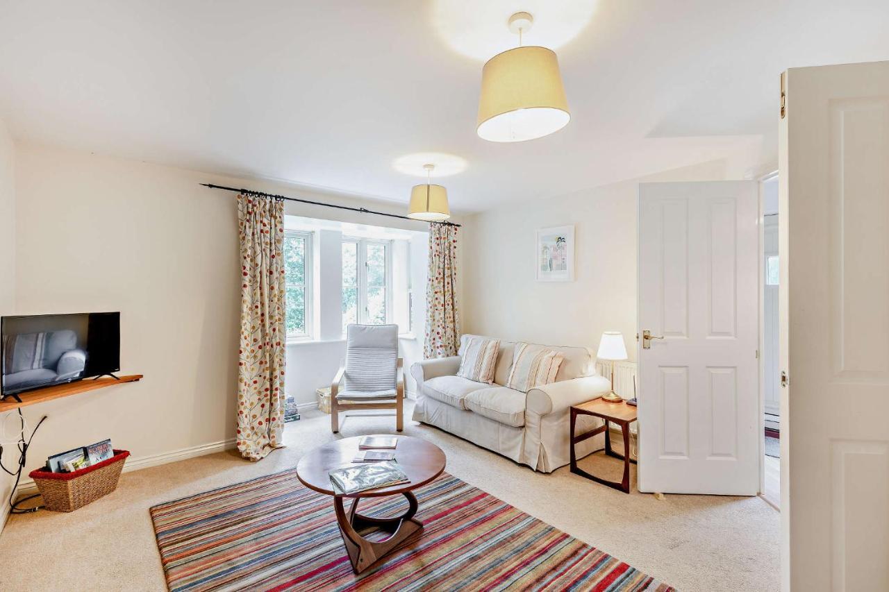 Holiday home Tall Trees. Luxury North Cotswold